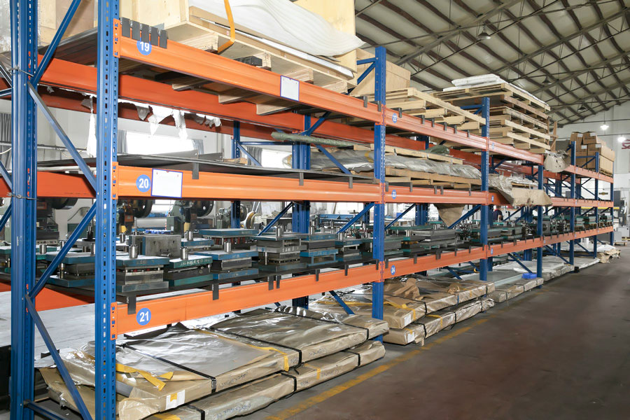 Kệ lưu trữ khuôn